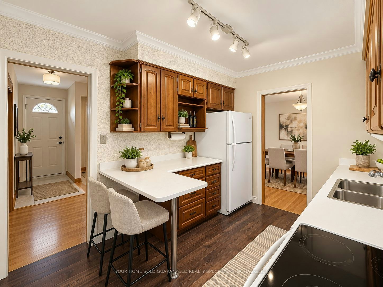 Main Floor-37 Downsview Drive, Barrie, ON, L4M 4P9 2