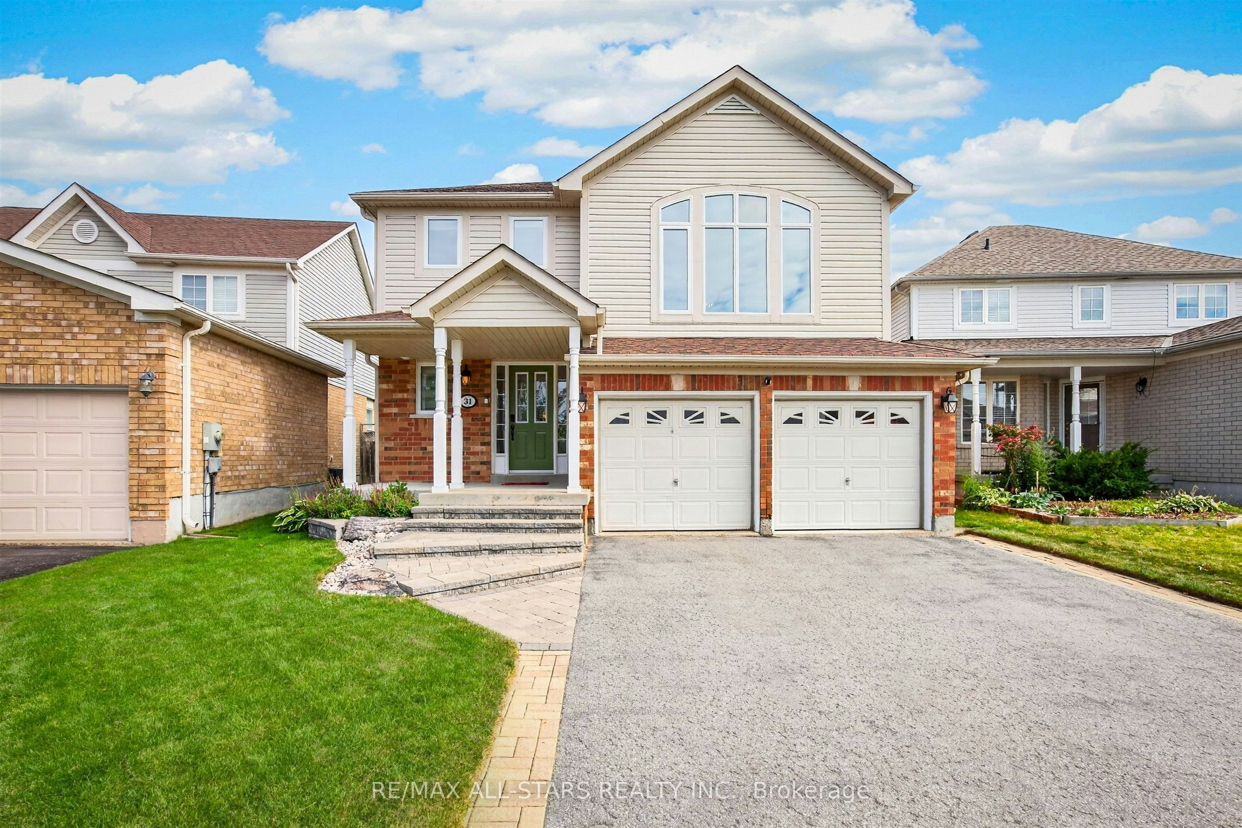 31 Country Lane, Barrie, ON, L4N 0E8
