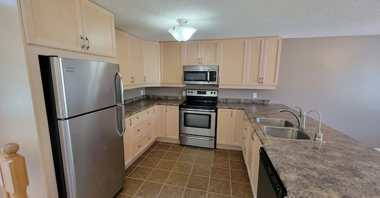172 Churchland Drive, Barrie, ON, L4N 8N5 - 6