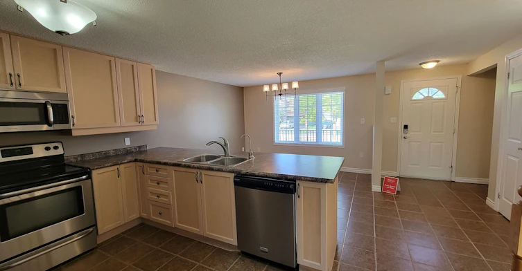 172 Churchland Drive, Barrie, ON, L4N 8N5 - 4