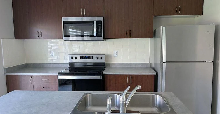 23 Hills Thistle Drive, Wasaga Beach, ON, L9Z 0J3 - 7