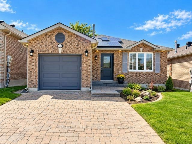 162 Madelaine Drive, Barrie, ON, L4N 0N1
