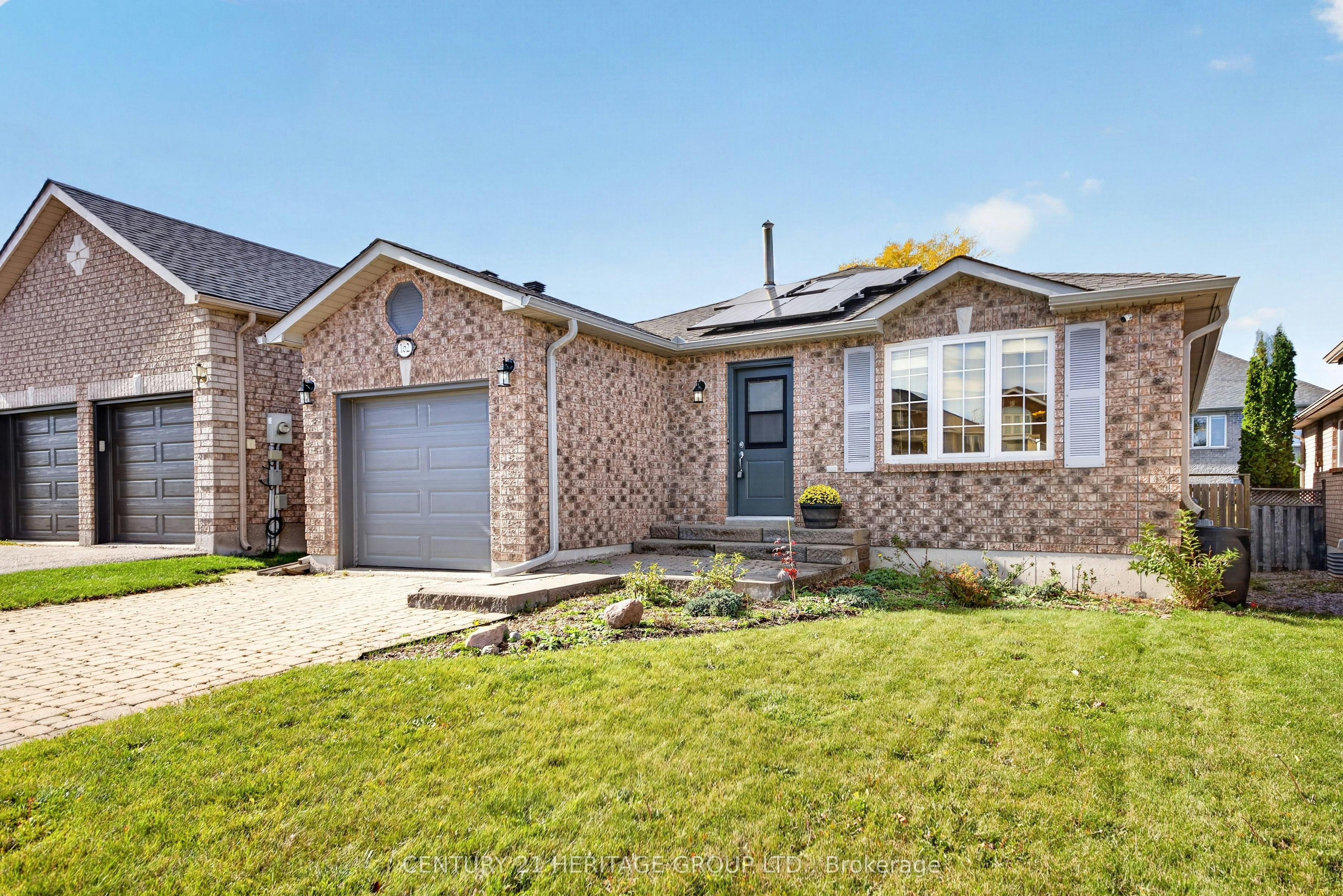 162 Madelaine Drive, Barrie, ON, L4N 0N1
