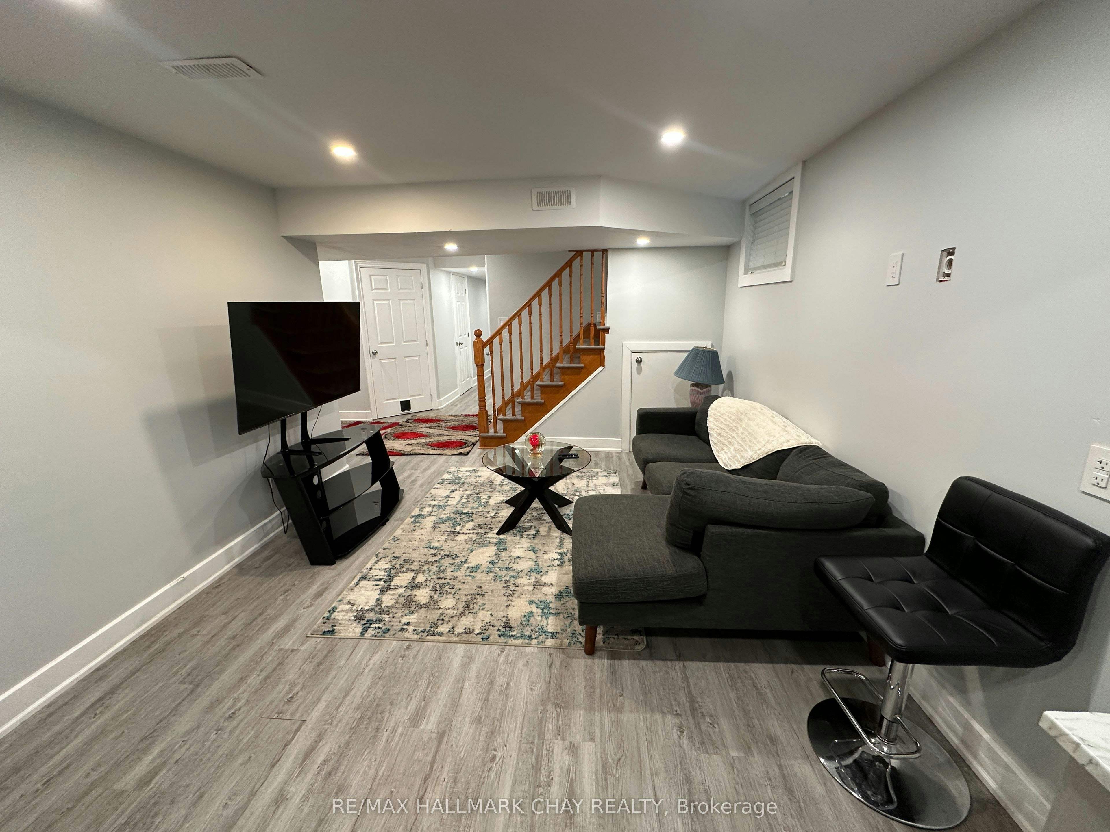 142 Summerset Drive, Barrie, ON, L4N 6G5 - 8