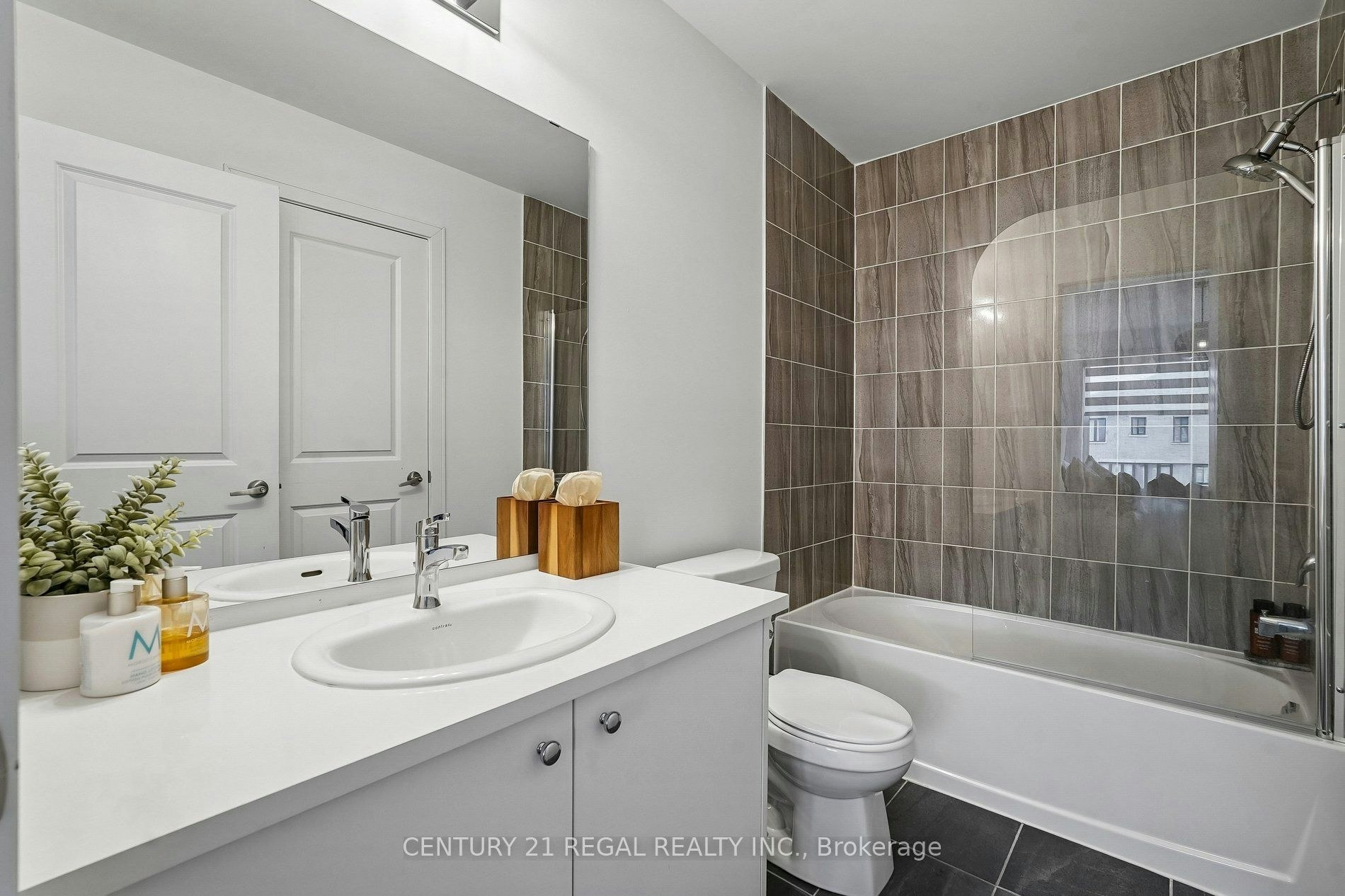 28 Spry Lane, Barrie, ON, L9J 0N6 - 13