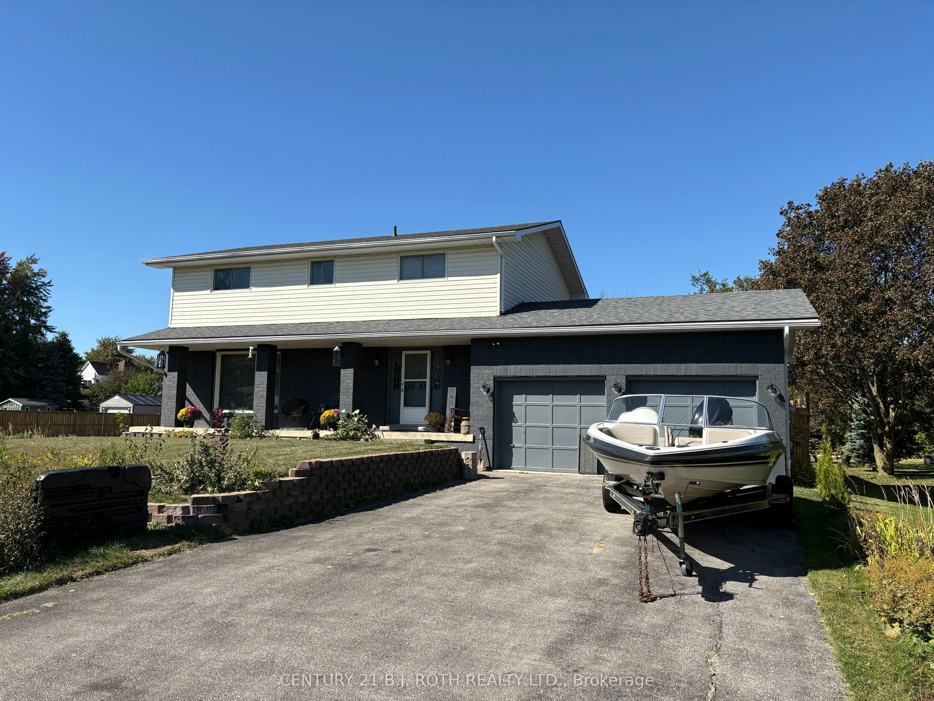 62 George Street E, Clearview, ON, L0M 1G0