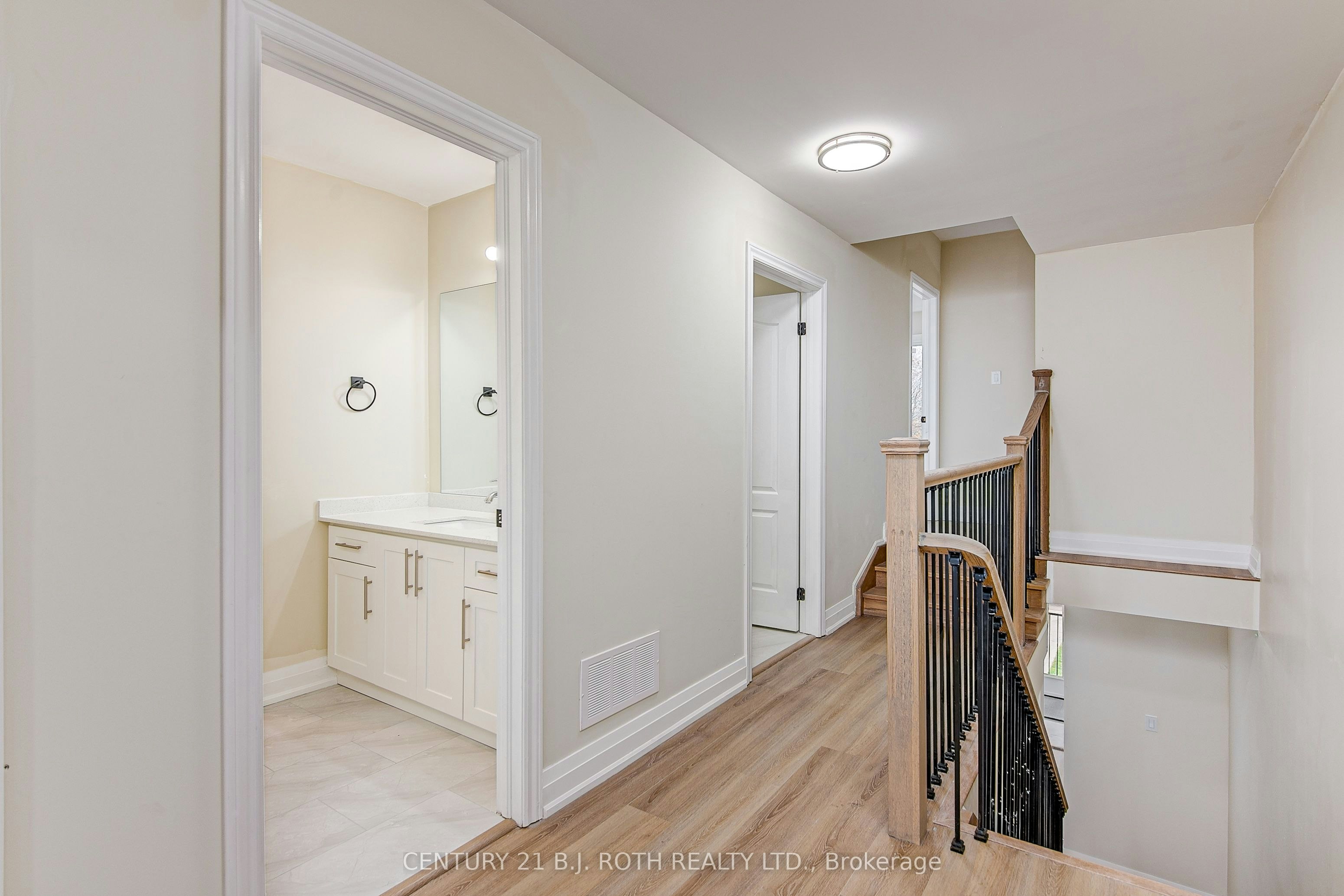 6-98 Peel Street, Barrie, ON, L4M 3K7 - 12