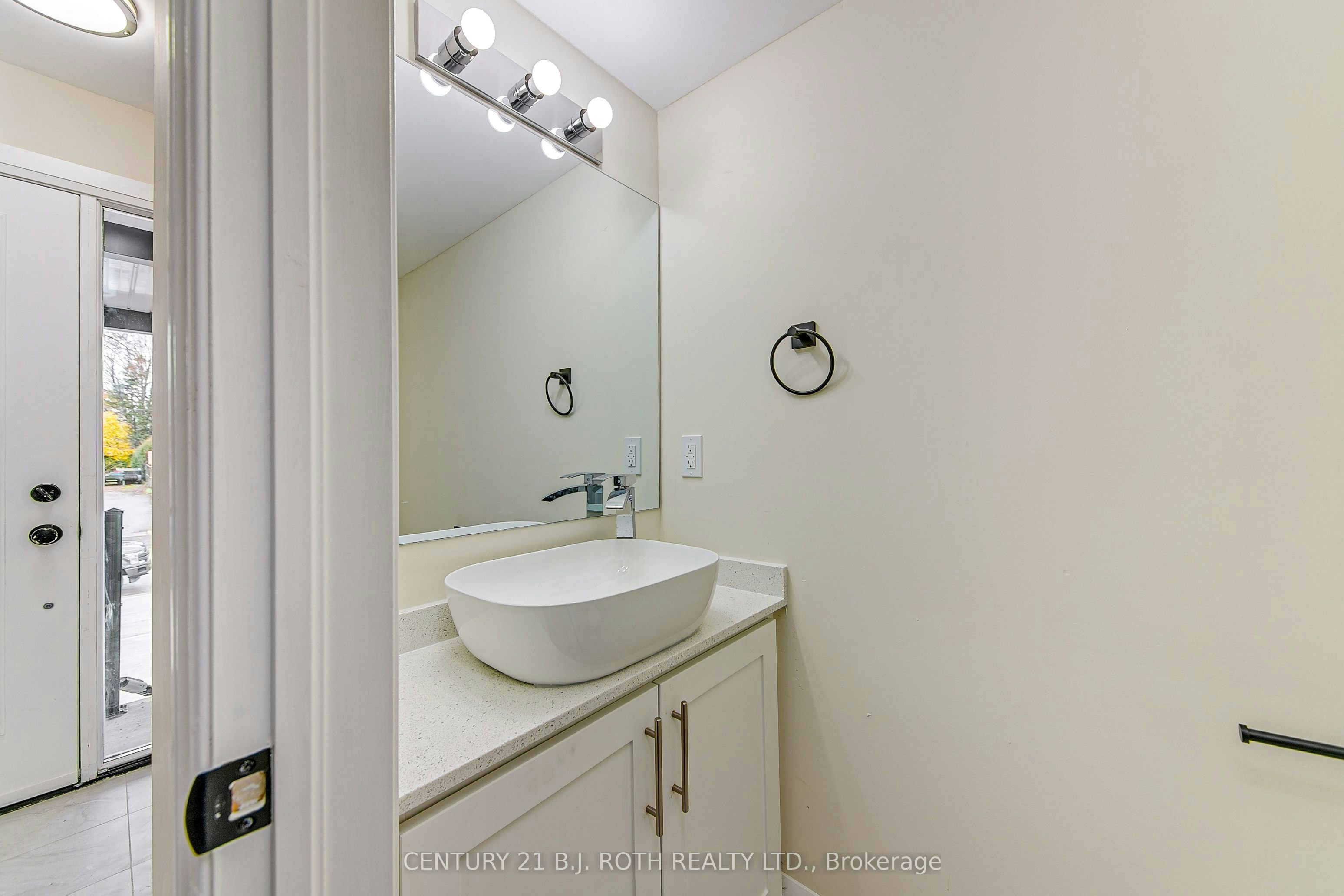 6-98 Peel Street, Barrie, ON, L4M 3K7 - 4