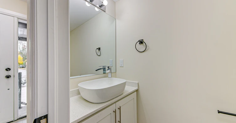 6-98 Peel Street, Barrie, ON, L4M 3K7 - 4