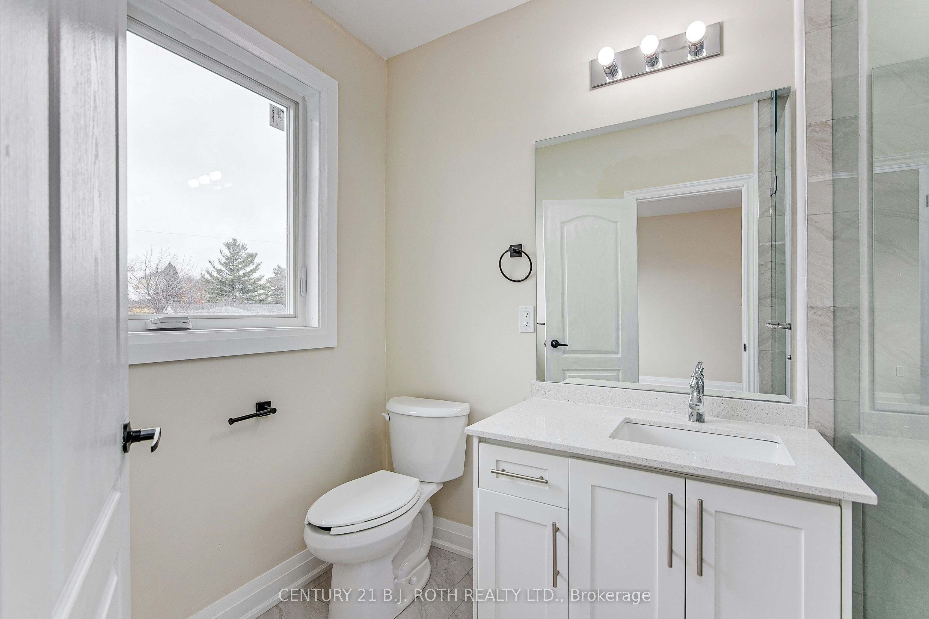 6-98 Peel Street, Barrie, ON, L4M 3K7 - 23