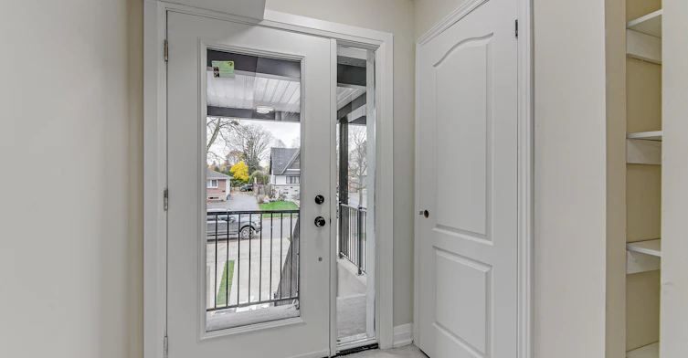 6-98 Peel Street, Barrie, ON, L4M 3K7 - 2