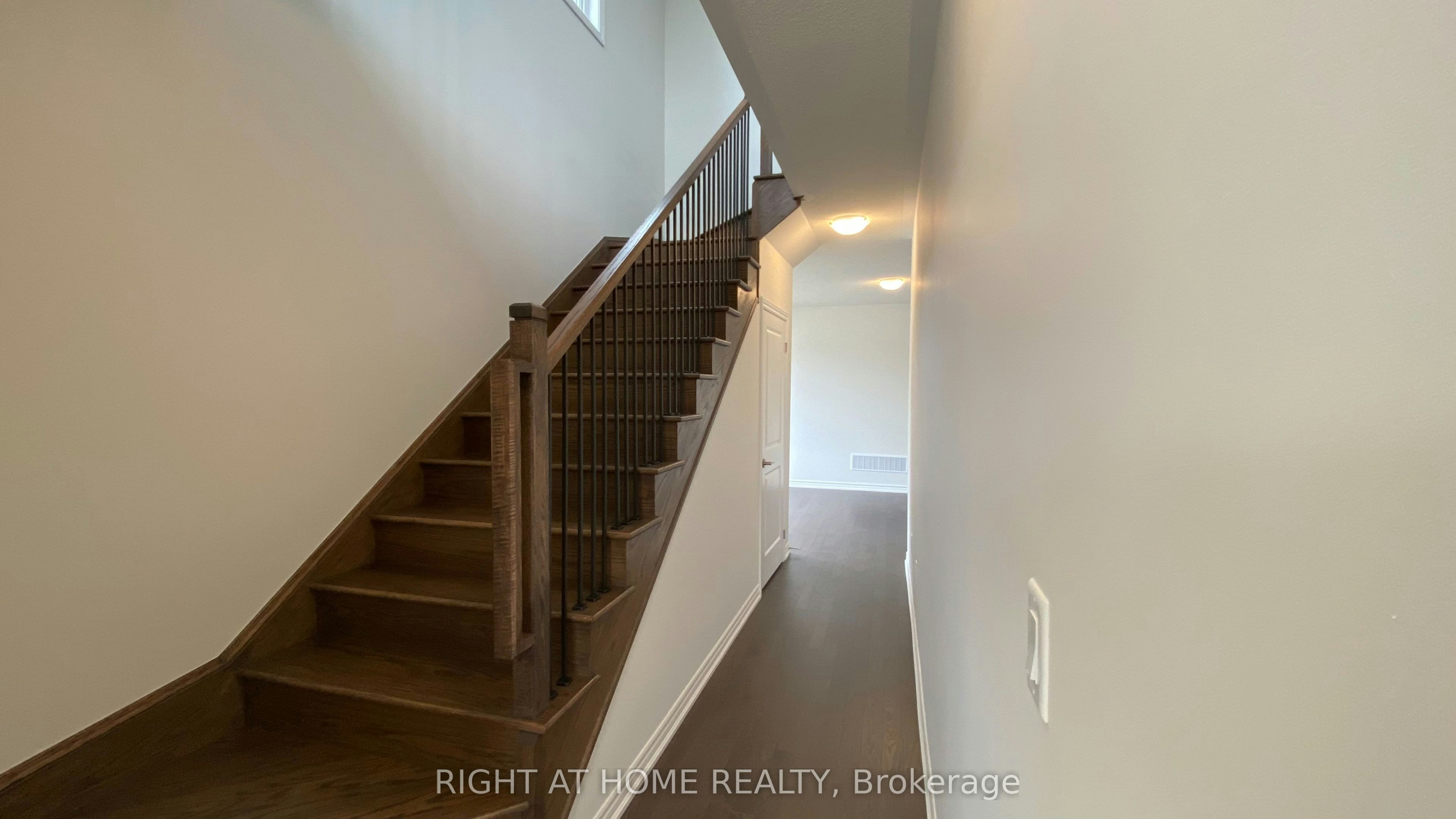 245 Madelaine Drive, Barrie, ON, L9S 2Z4 - 8