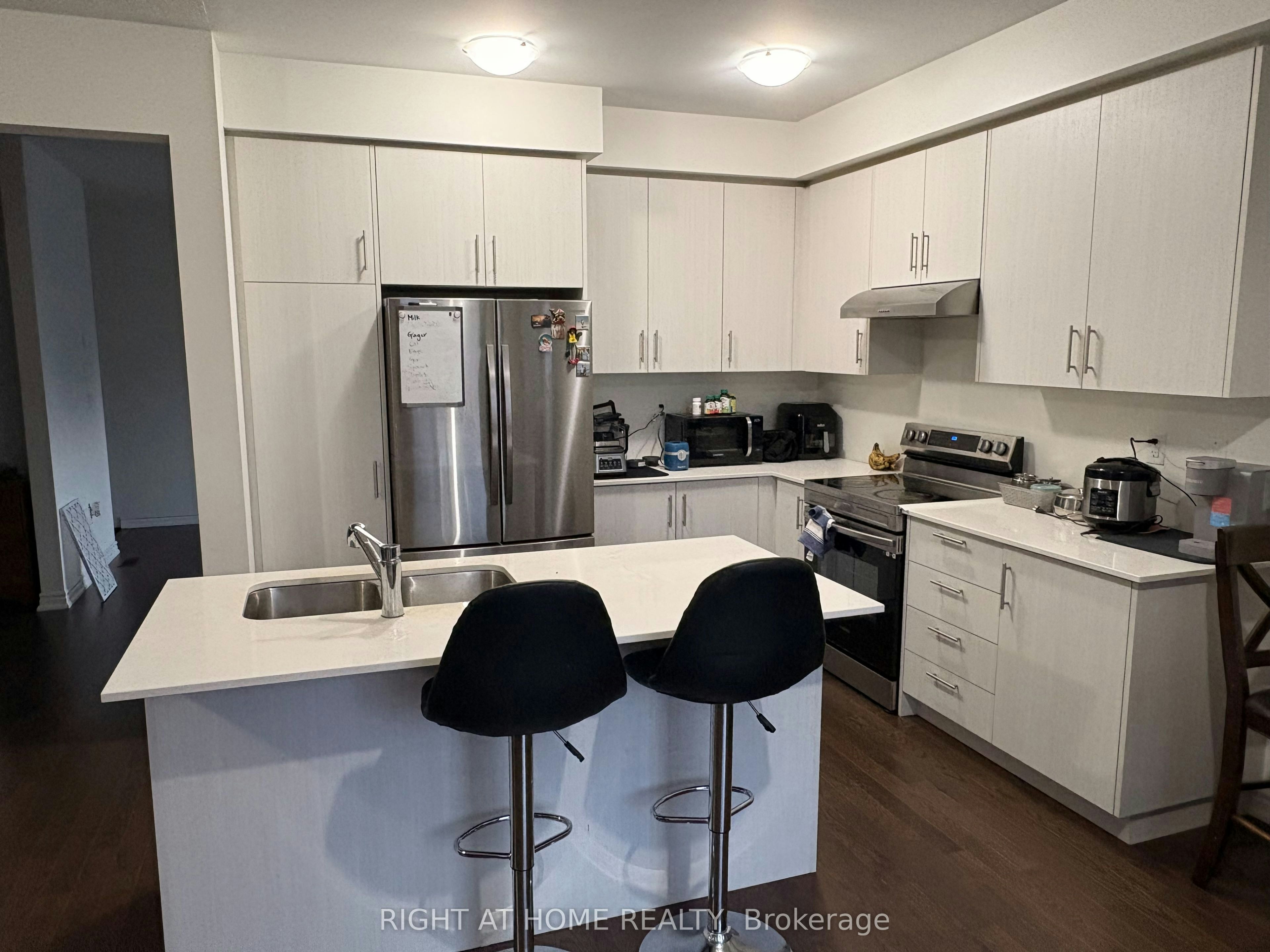 245 Madelaine Drive, Barrie, ON, L9S 2Z4 - 5