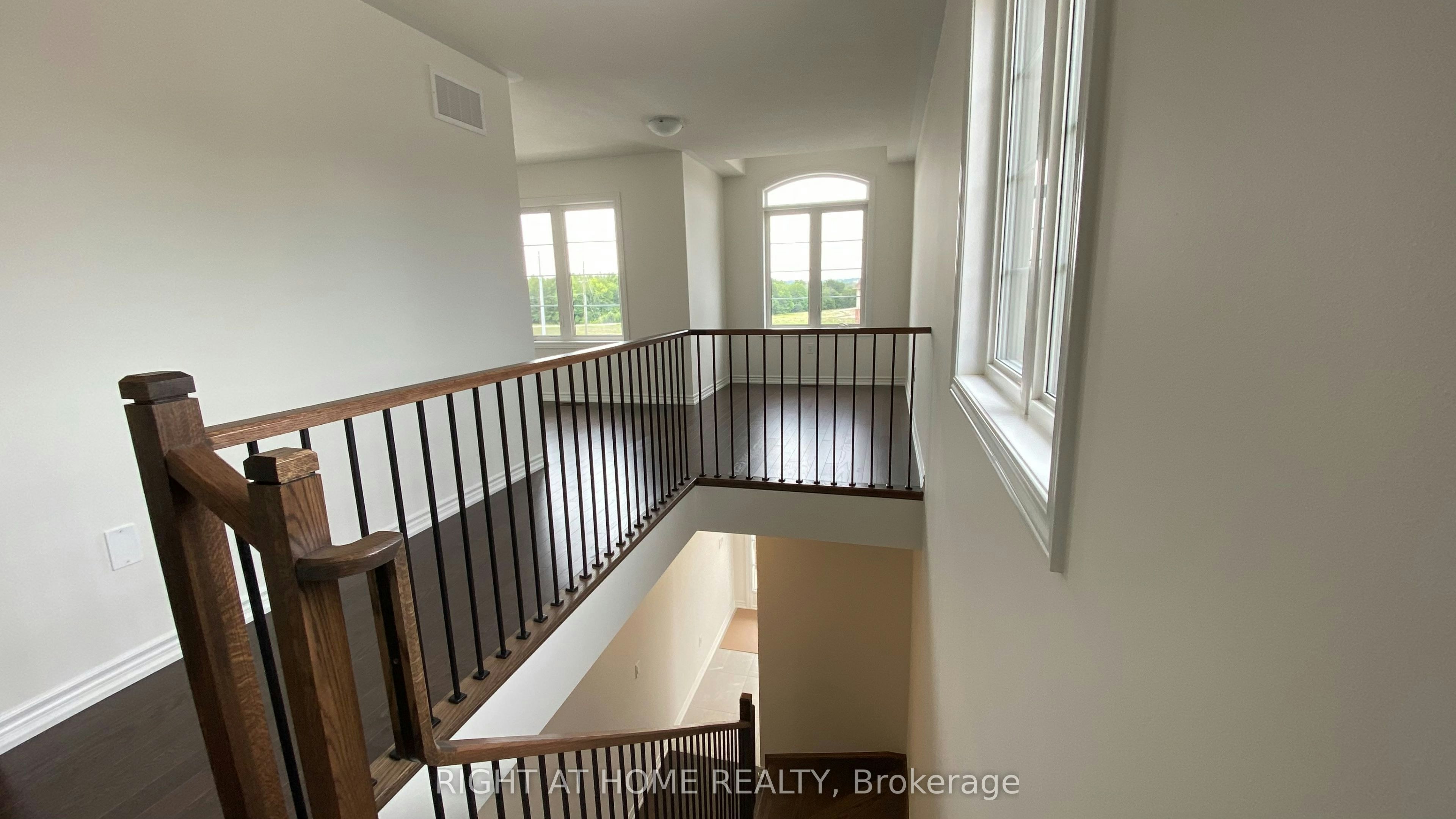 245 Madelaine Drive, Barrie, ON, L9S 2Z4 - 9