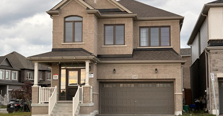 245 Madelaine Drive, Barrie, ON, L9S 2Z4