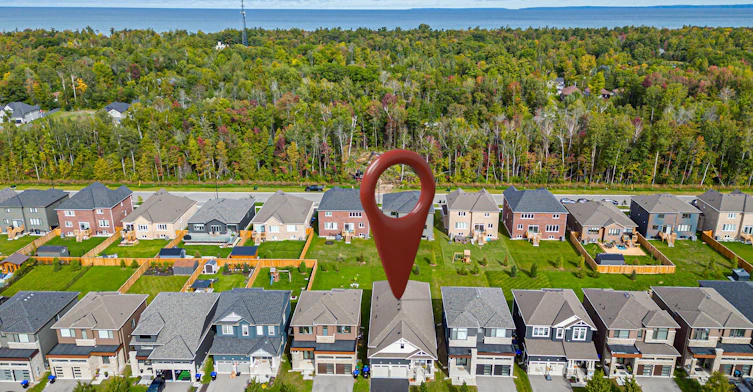 22 Simona Avenue, Wasaga Beach, ON, L9Z 0L4 - 2