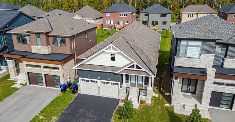 22 Simona Avenue, Wasaga Beach, ON, L9Z 0L4 - 3