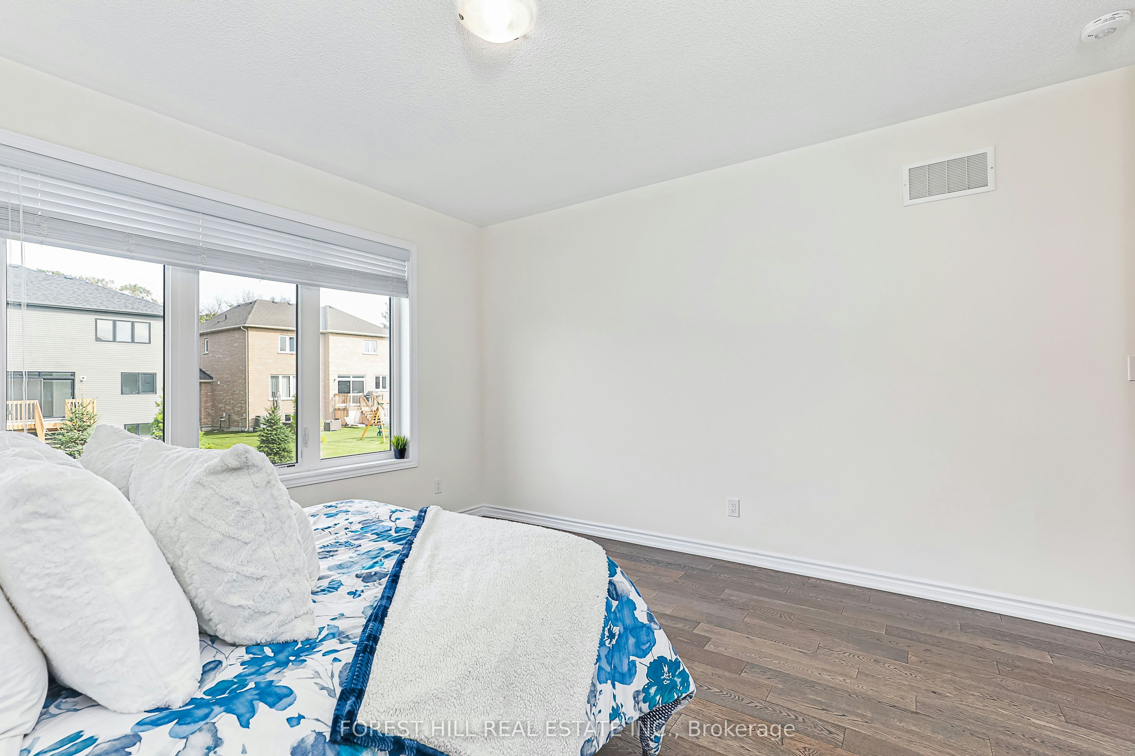 22 Simona Avenue, Wasaga Beach, ON, L9Z 0L4 - 30