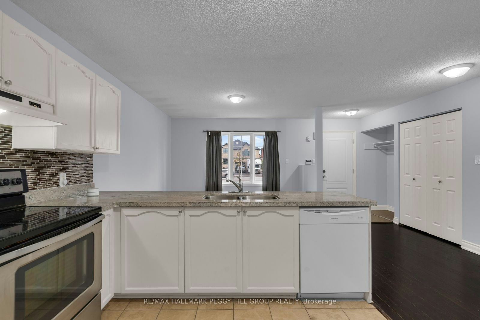 Upper-152 Madelaine Drive, Barrie, ON, L4N 0N1 - 6