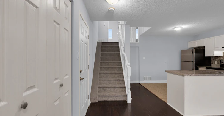 Upper-152 Madelaine Drive, Barrie, ON, L4N 0N1 - 7