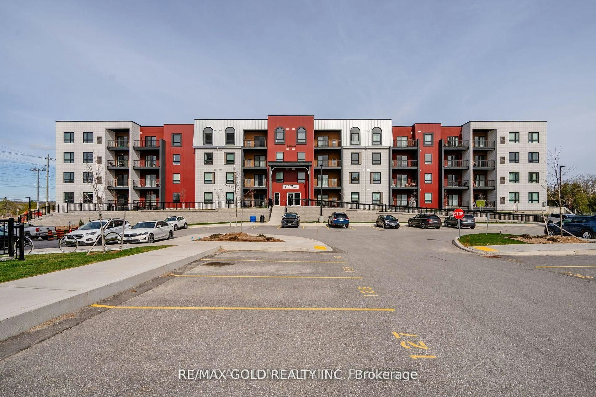 213-1 Chef Lane, Barrie, ON, L9J 0M5