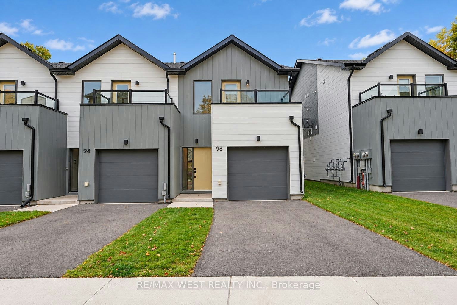 96 Sunshine Lane, Orillia, ON, L3V 7L8
