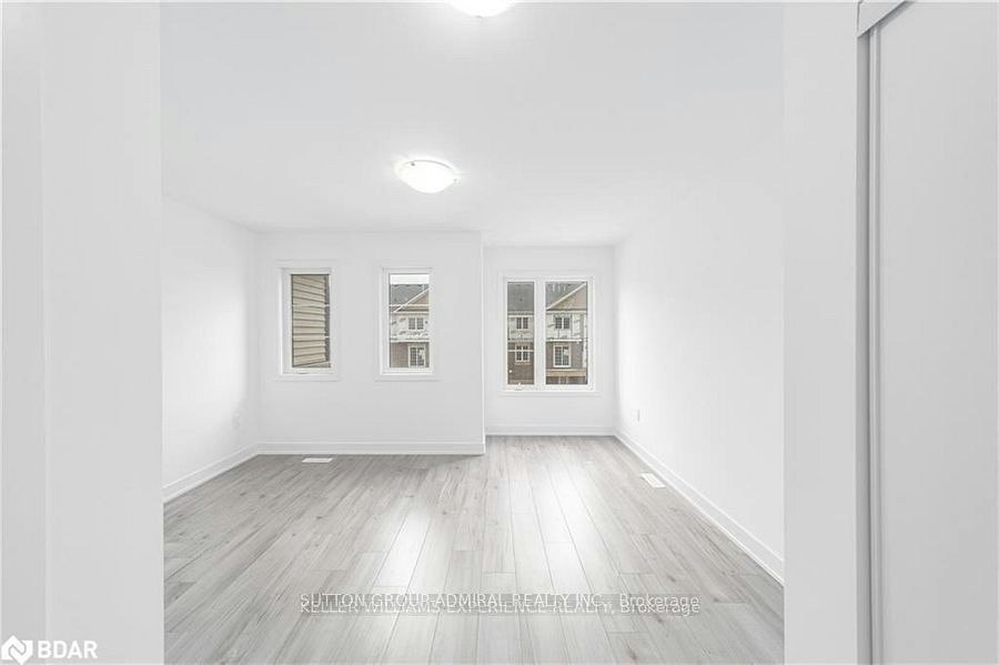 45 Hay Lane, Barrie, ON, L9J 0T6 - 7