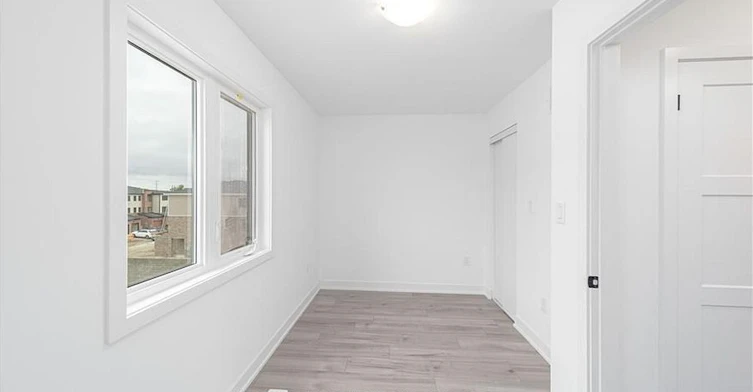 45 Hay Lane, Barrie, ON, L9J 0T6 - 3