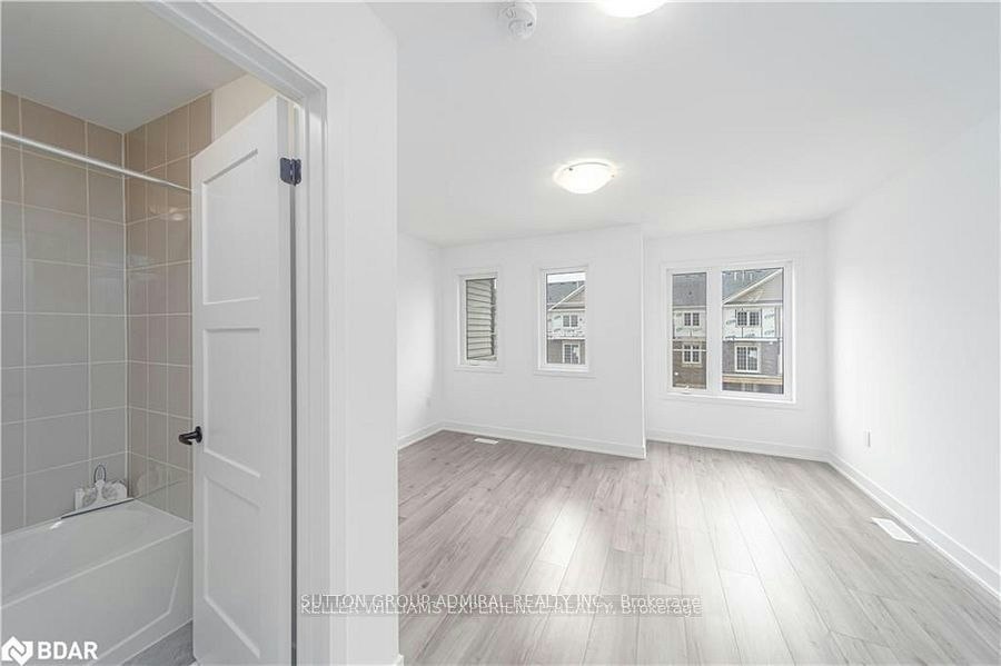 45 Hay Lane, Barrie, ON, L9J 0T6 - 5