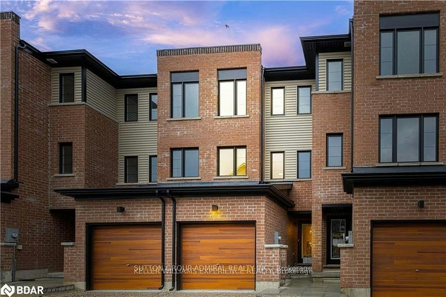 45 Hay Lane, Barrie, ON, L9J 0T6