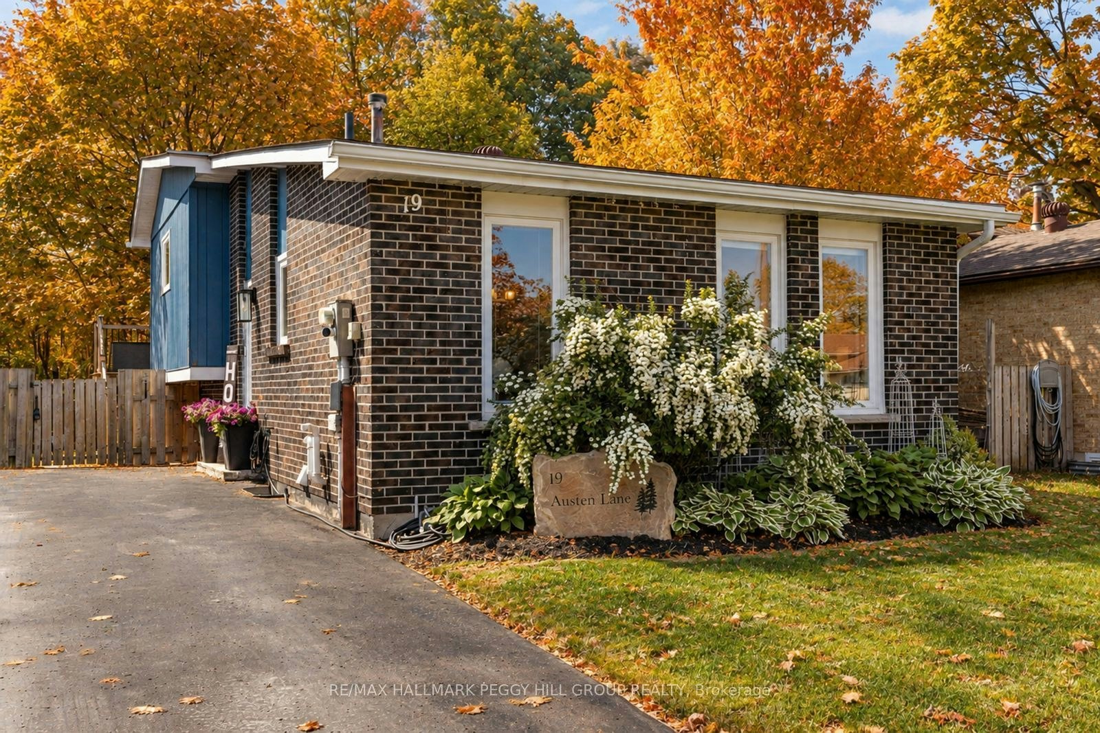 19 Austen Lane, Barrie, ON, L4N 4V4