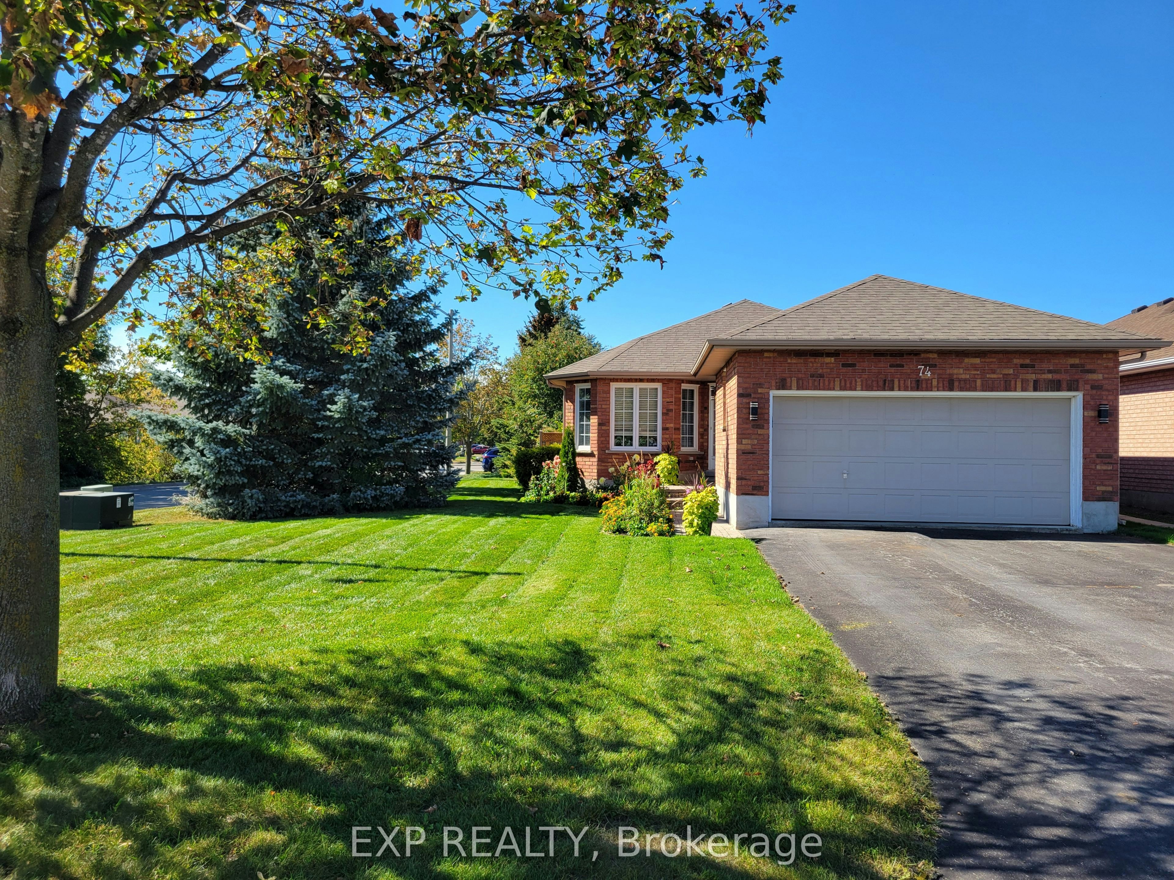 74 Buchanan Street, Barrie, ON, L4M 6B7