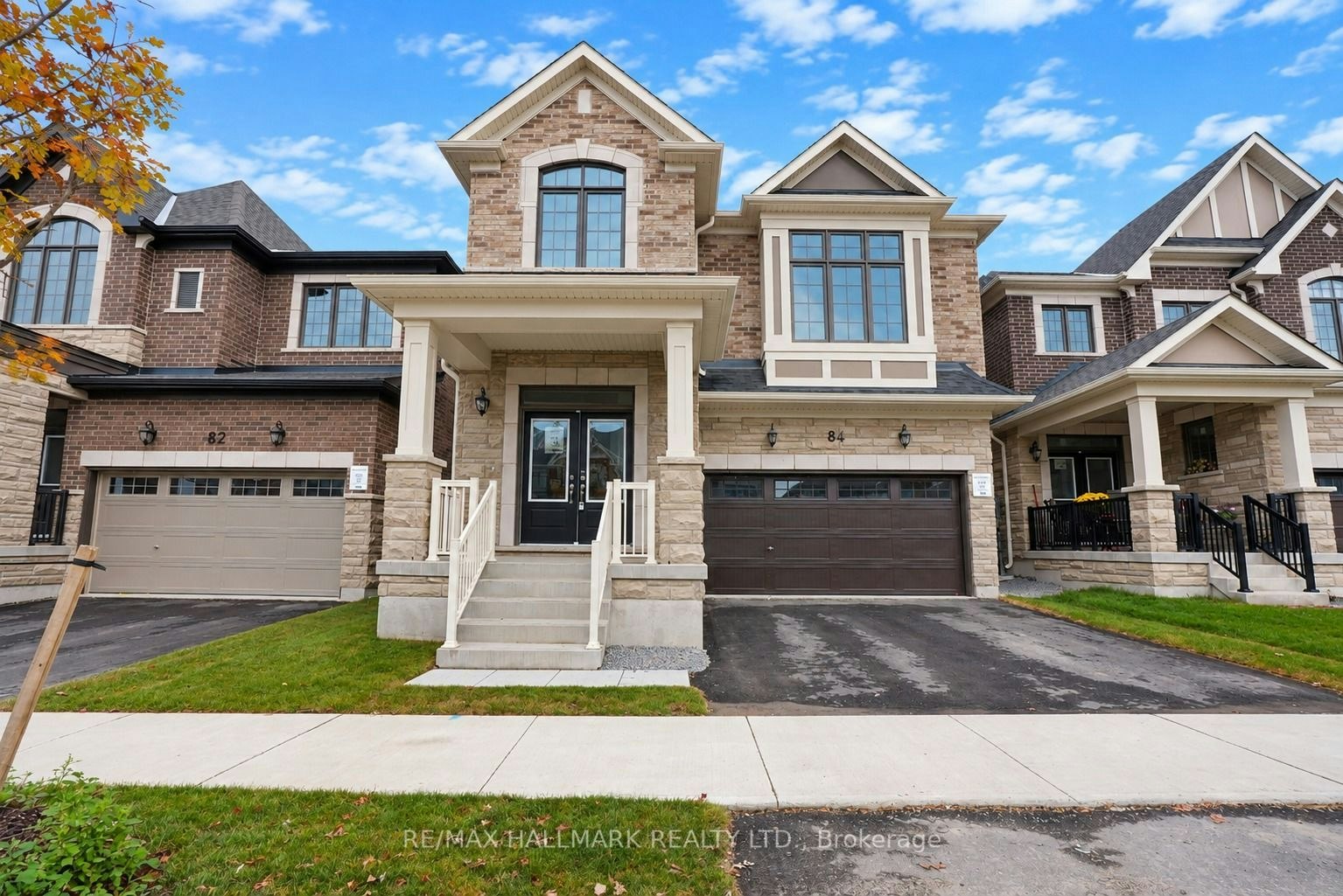84 Gretzky Avenue, Barrie, ON, L9J 0Y7