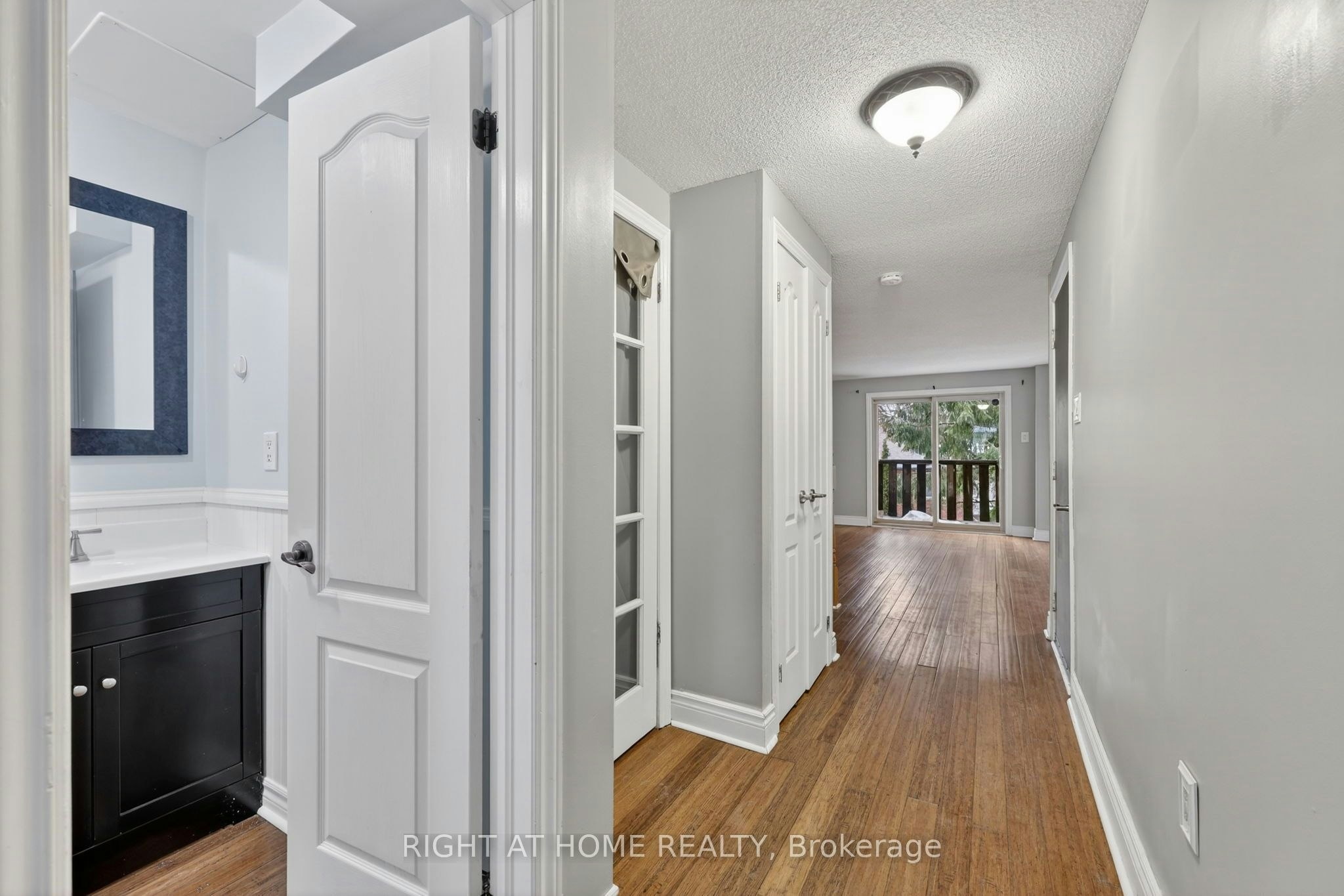 10-32 Sawmill Road, Barrie, ON, L4N 6X3 - 3