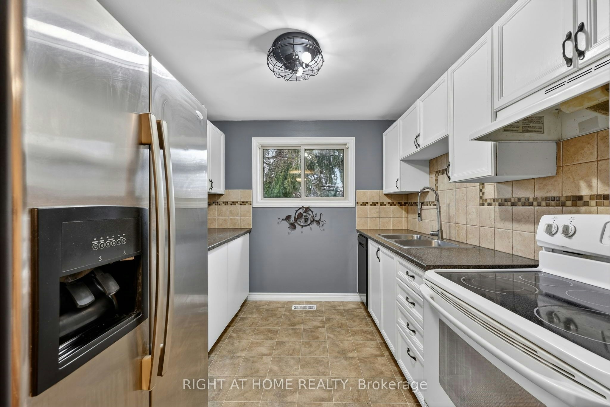 10-32 Sawmill Road, Barrie, ON, L4N 6X3 - 8