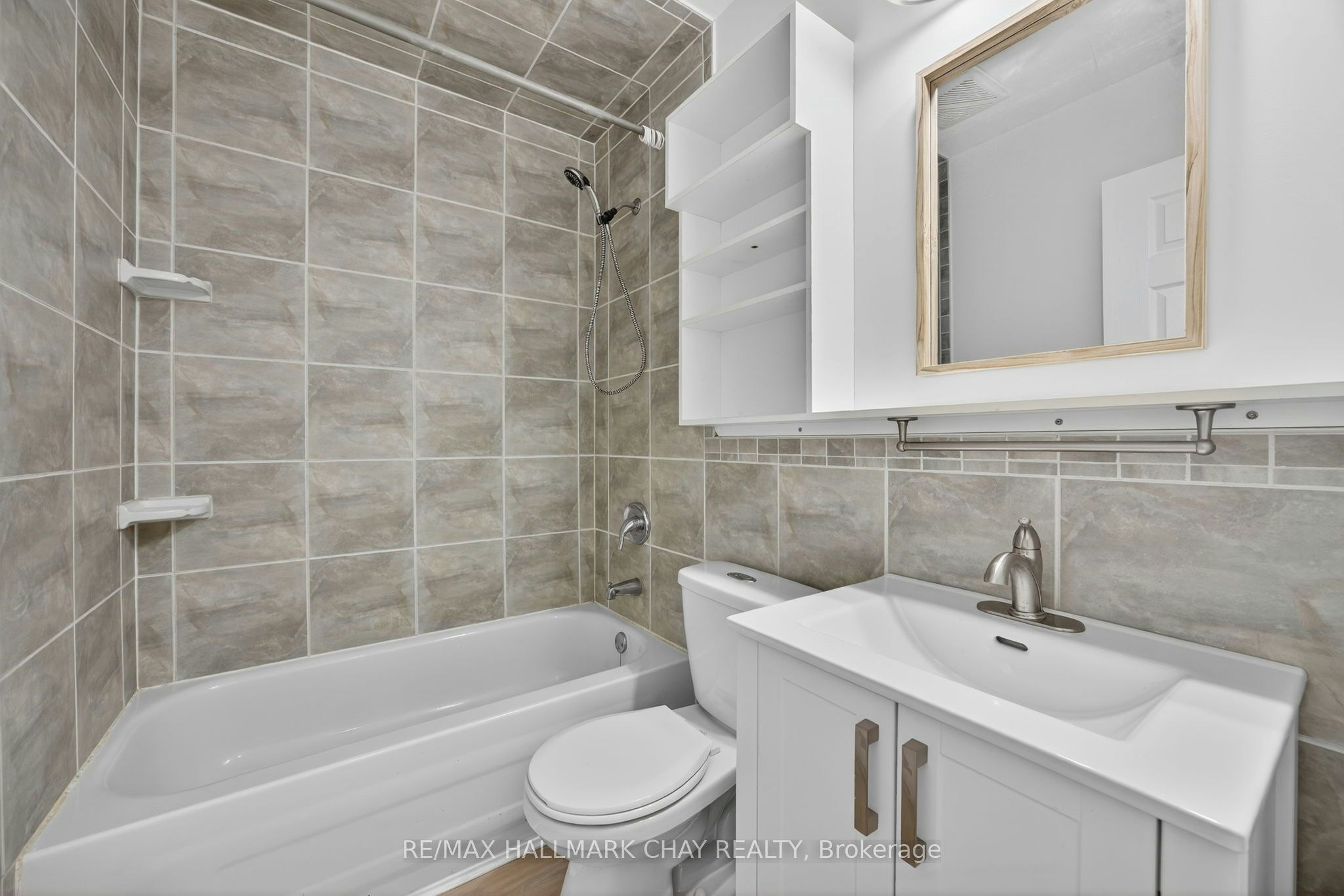 Lower-158 Pringle Drive, Barrie, ON, L4N 0R3 - 9