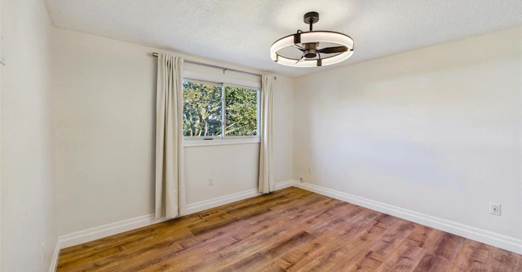 Upper-46 Ridgeway Avenue, Barrie, ON, L4N 5L2 - 13