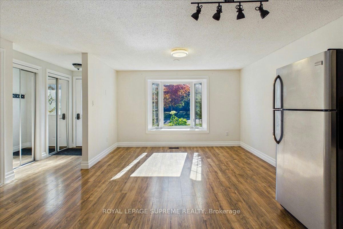 Upper-46 Ridgeway Avenue, Barrie, ON, L4N 5L2 - 9