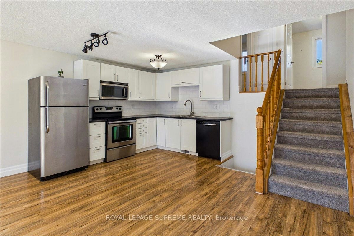 Upper-46 Ridgeway Avenue, Barrie, ON, L4N 5L2 - 5