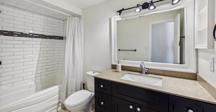 Upper-46 Ridgeway Avenue, Barrie, ON, L4N 5L2 - 18