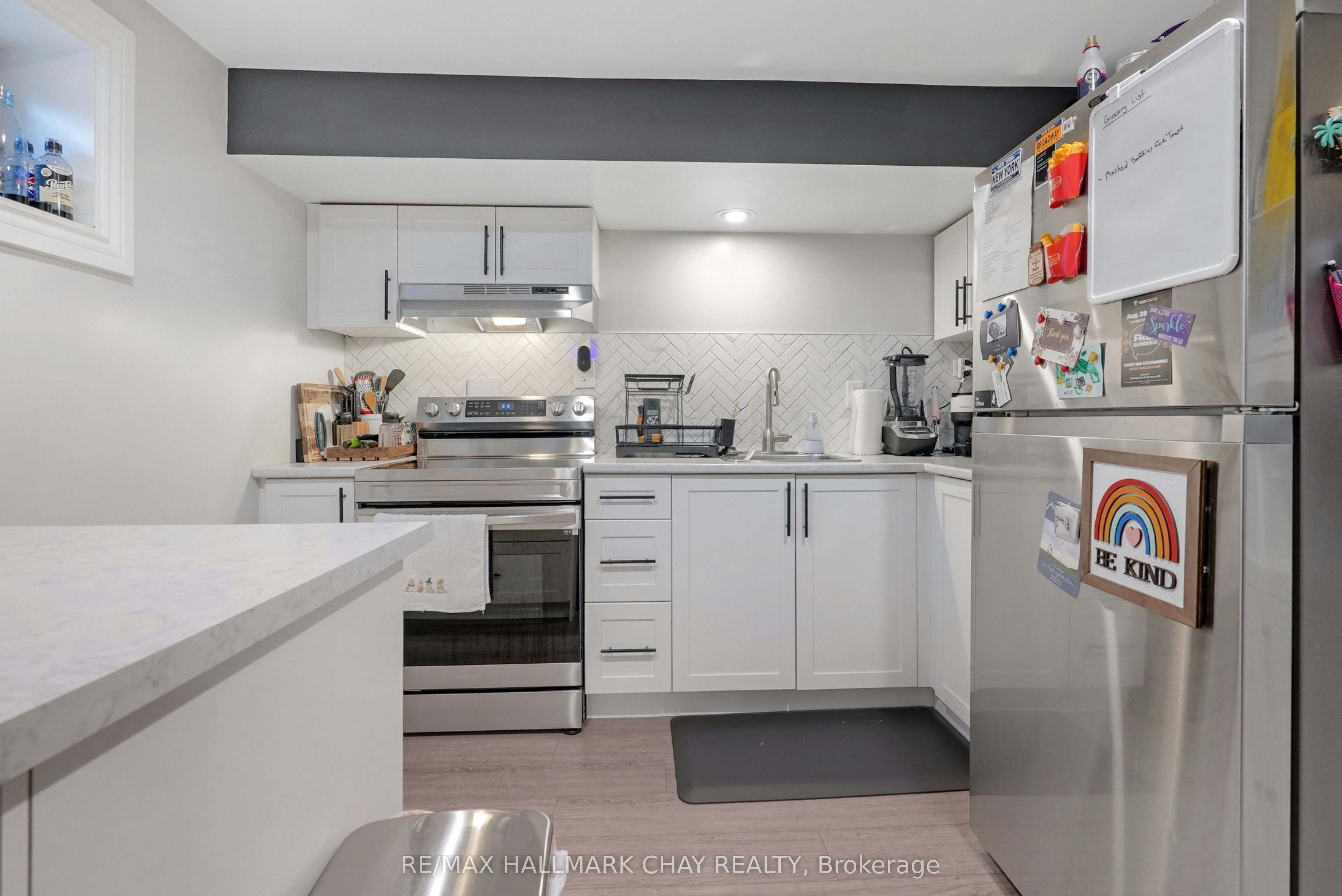 LOWER-11 Daphne Crescent, Barrie, ON, L4M 2Y7 - 9