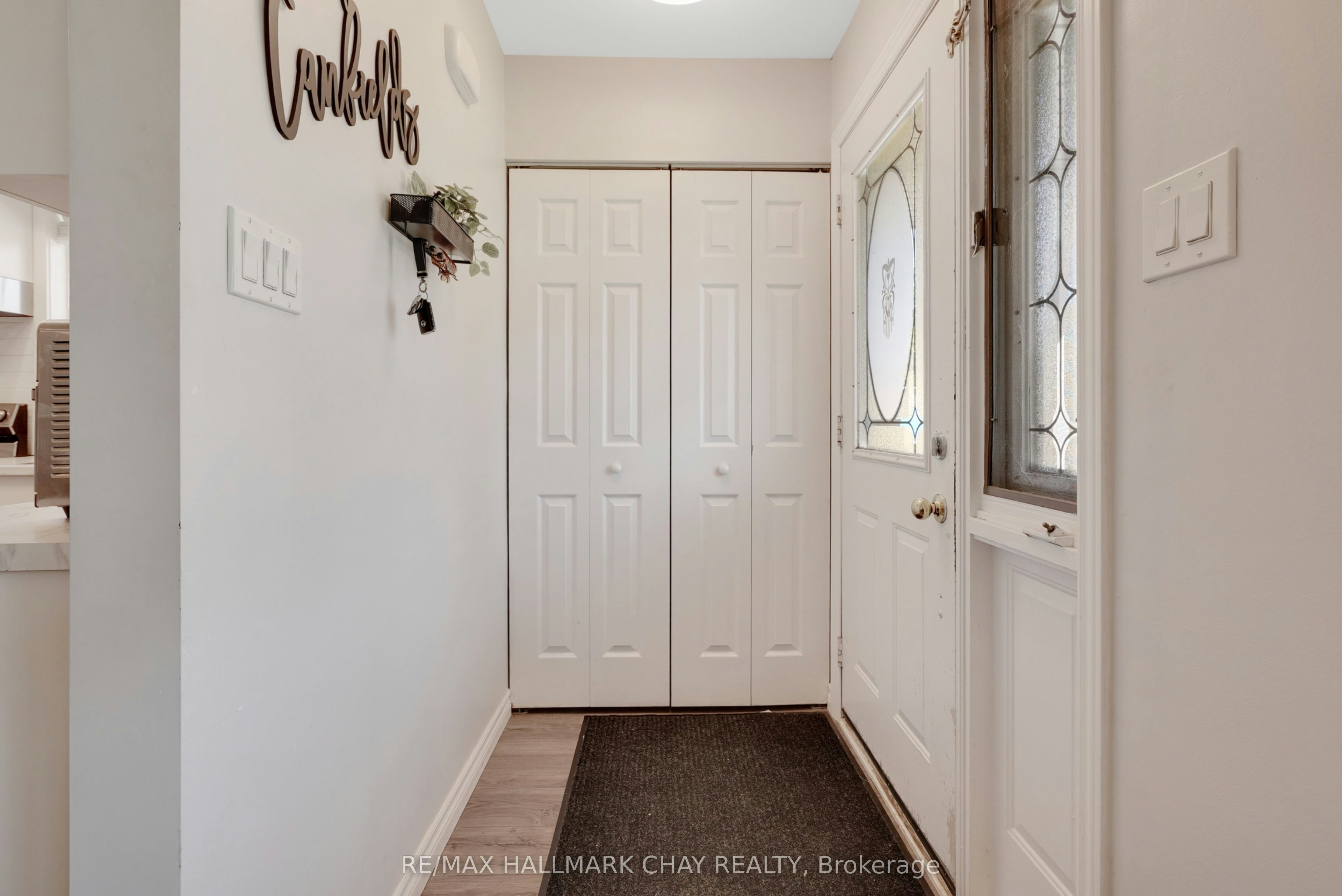 UPPER-11 Daphne Crescent, Barrie, ON, L4M 2Y7 - 4