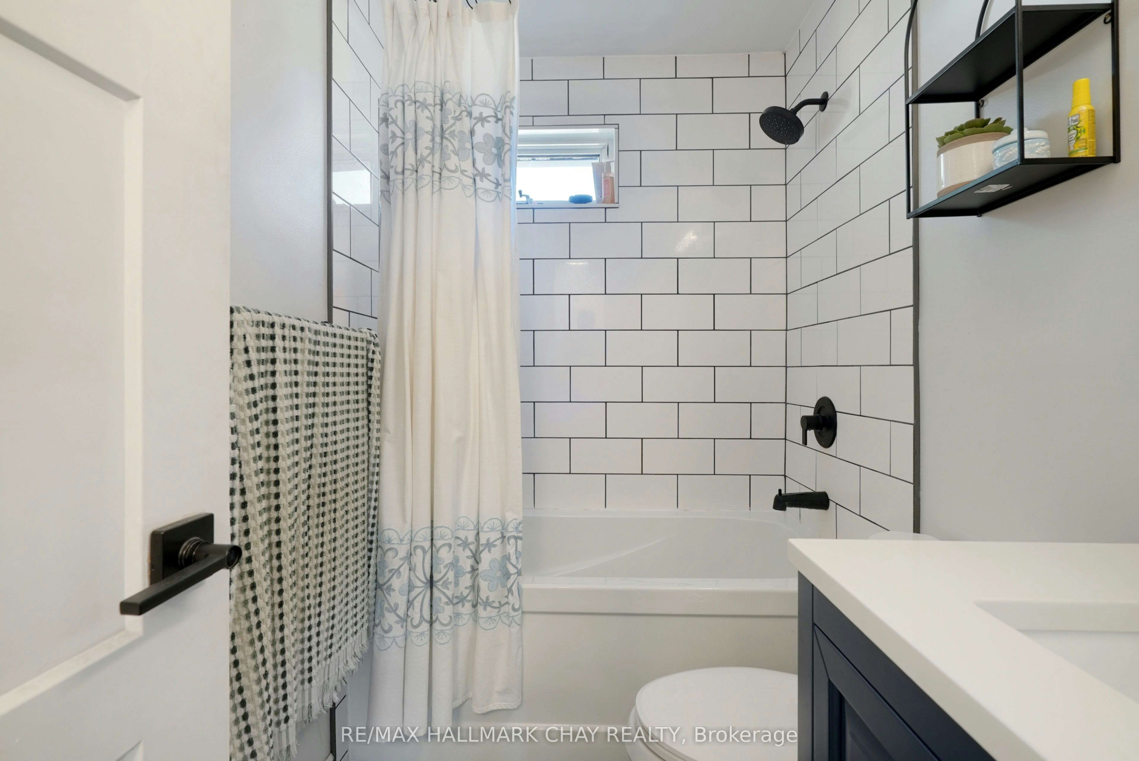 UPPER-11 Daphne Crescent, Barrie, ON, L4M 2Y7 - 20