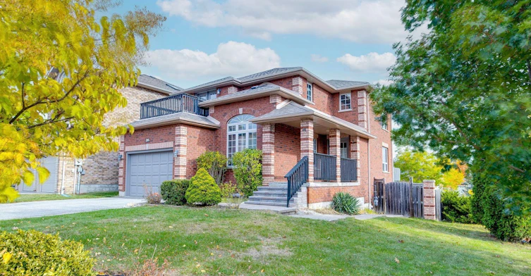 132 Brown Wood Drive, Barrie, ON, L4M 6M8