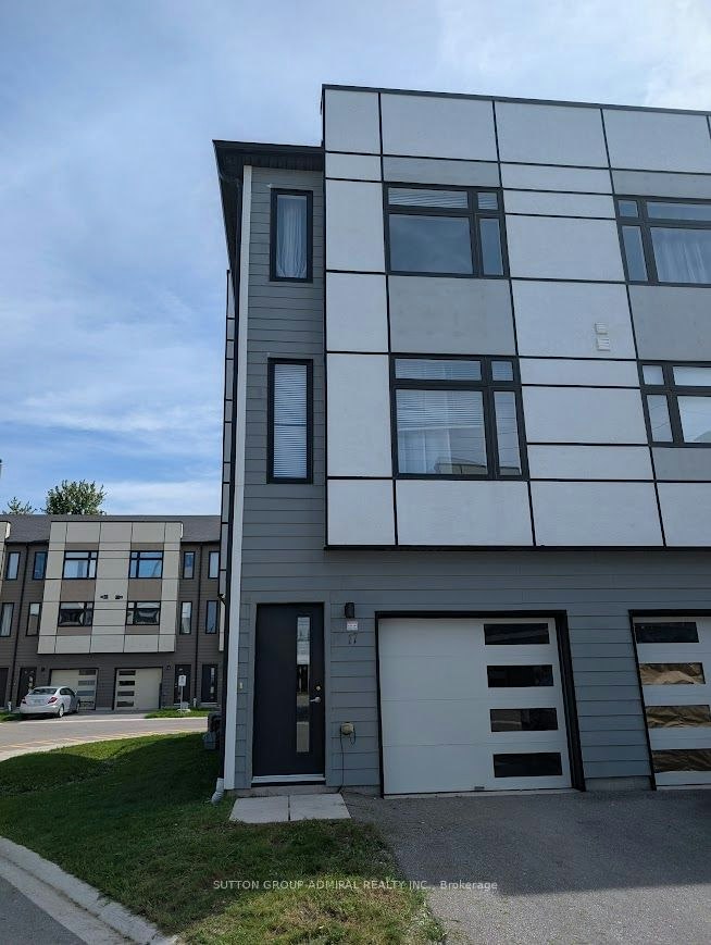 17-540 Essa Road, Barrie, ON, L4N 9E5