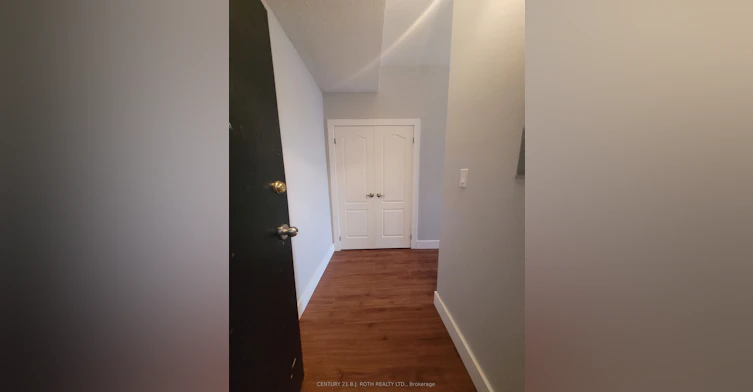 203-19 Dunlop Street W, Barrie, ON, L4N 1A1 - 3