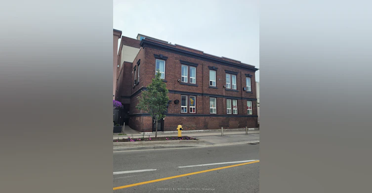 203-19 Dunlop Street W, Barrie, ON, L4N 1A1