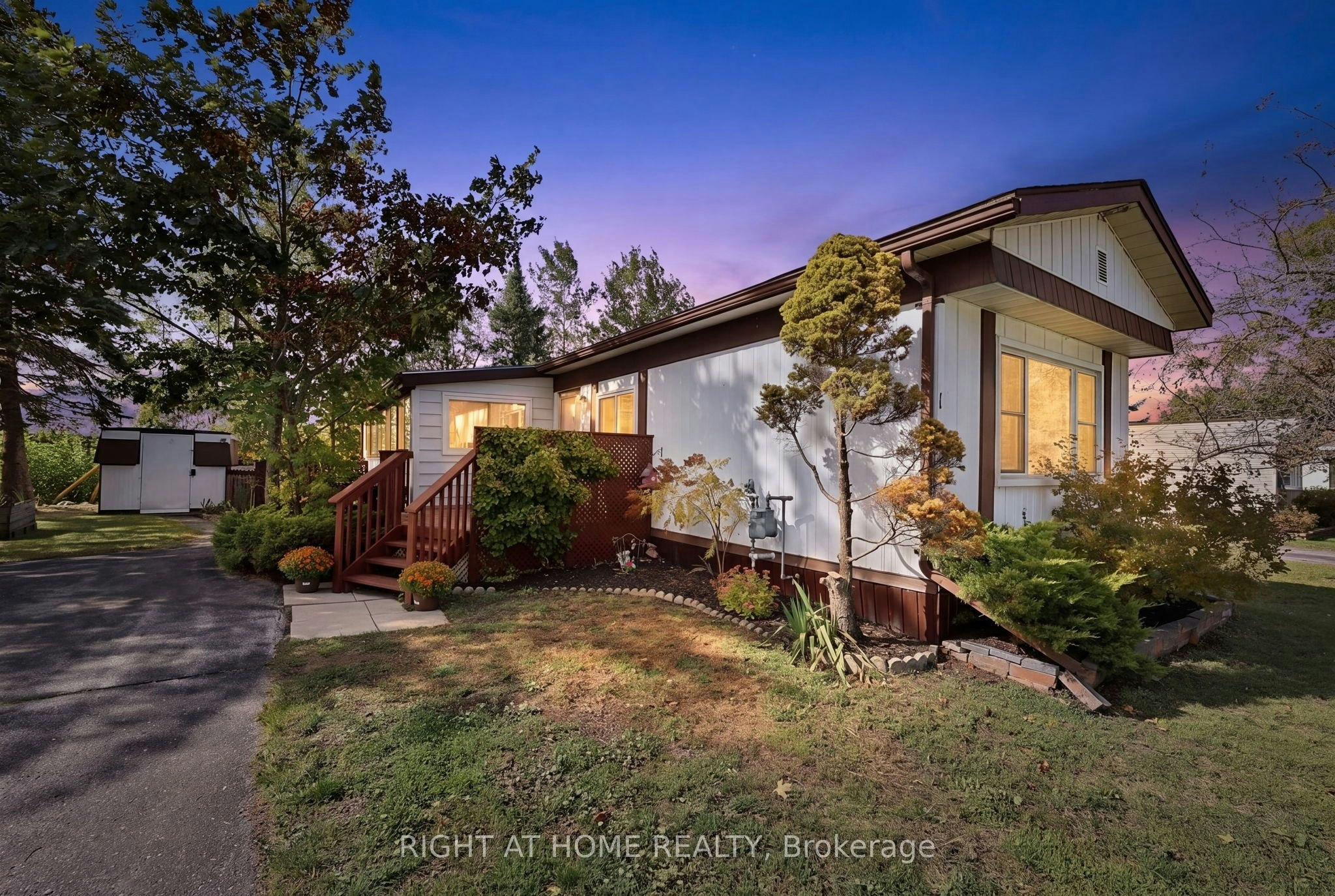 1 Georgian Glen Drive, Wasaga Beach, ON, L9Z 1K7