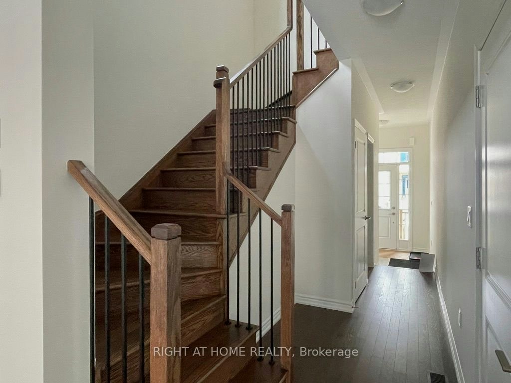 63 Phoenix Boulevard, Barrie, ON, L9J 0P7 - 9