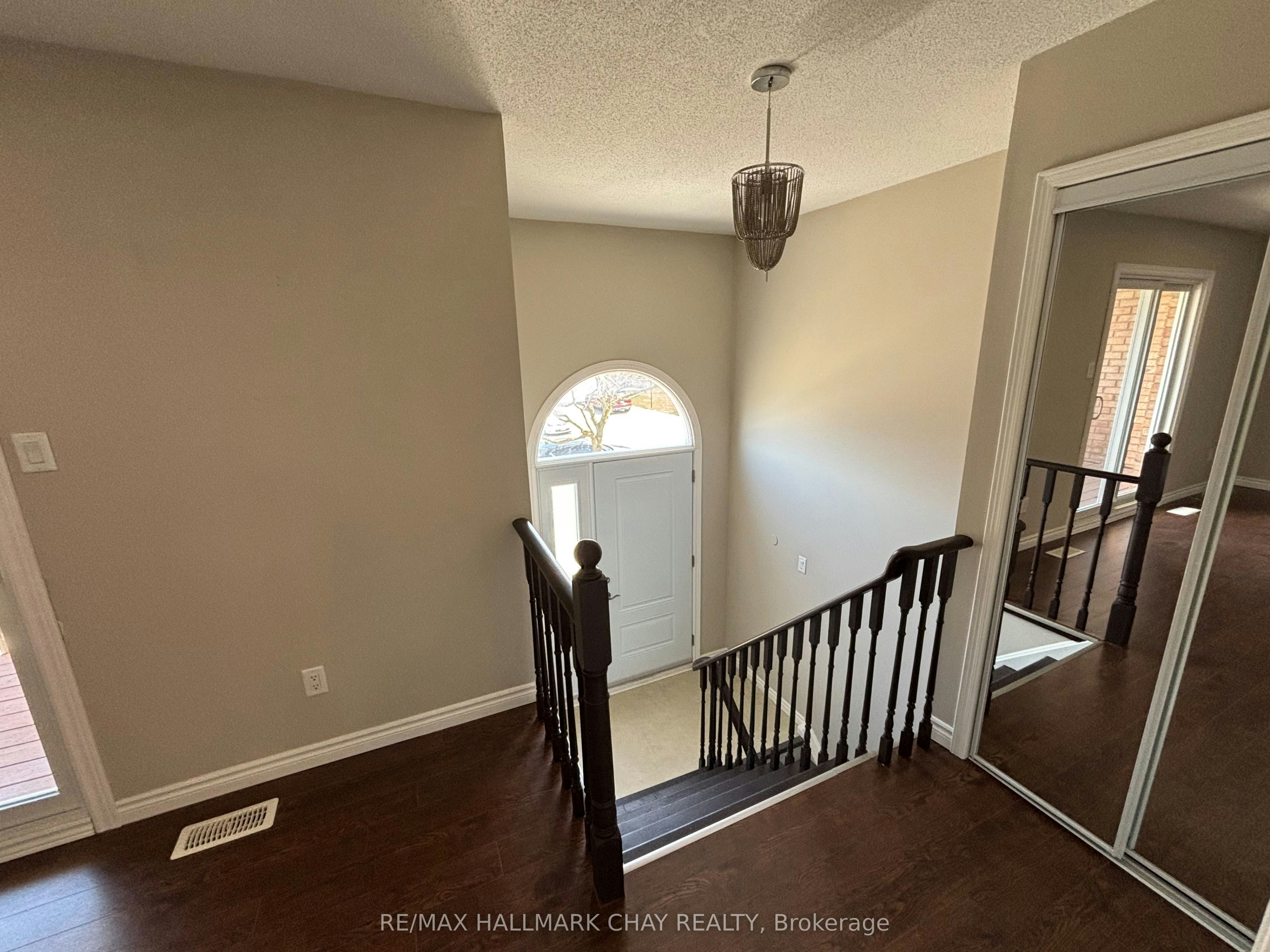 A-36 Porritt Street, Barrie, ON, L4N 6Y3 - 4